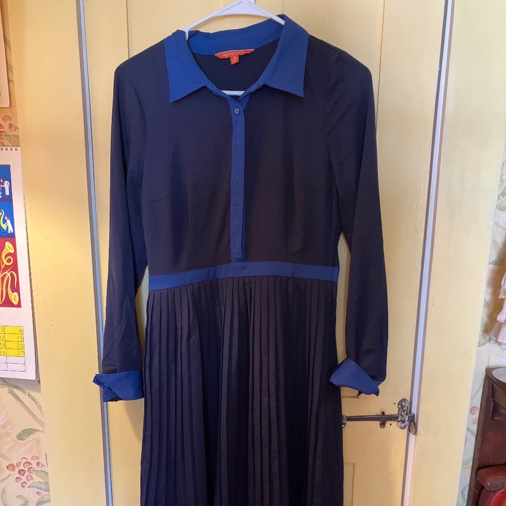 ModCloth Just My Typist Pleated Shirtdress Navy Pockets Size 4